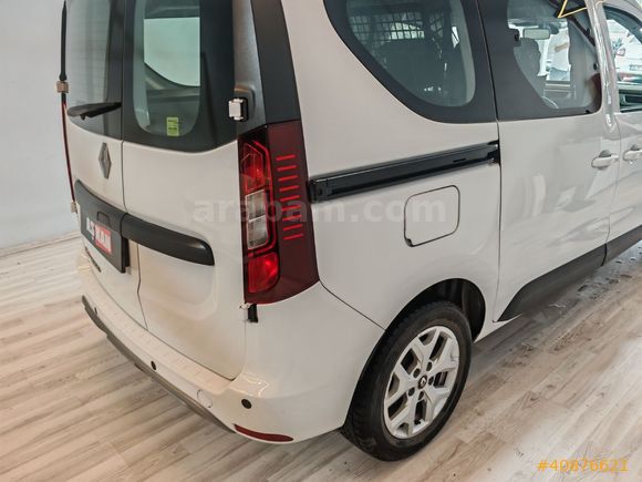 2023 Renault Express 1.5 Touch Boyasız Bakımlı Ekranlı