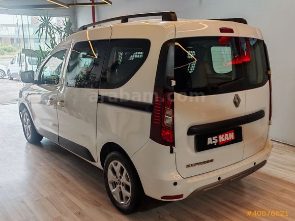 2023 Renault Express 1.5 Touch Boyasız Bakımlı Ekranlı