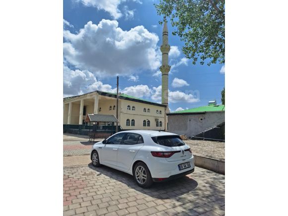 Sahibinden Renault Megane 1.6 Joy 2017 Model  145.000 km Beyaz