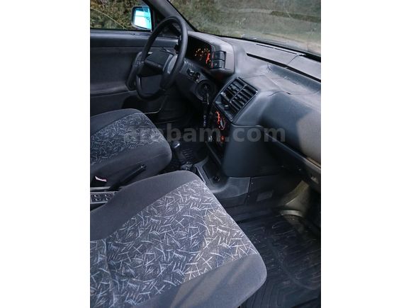 Sahibinden Lada Vega hatchback 1.5 2004 Model Tamamen Orijinal