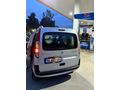 Sahibinden Renault Kangoo Multix 1.5 dCi Touch 2014 Model  300.000 km Gri (Gümüş)