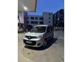 Sahibinden Renault Kangoo Multix 1.5 dCi Touch 2014 Model  300.000 km Gri (Gümüş)