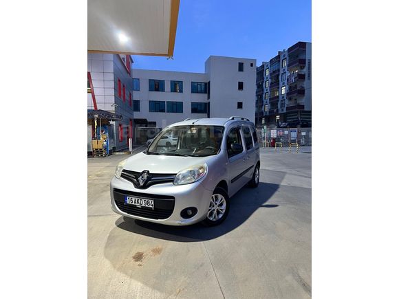 Sahibinden Renault Kangoo Multix 1.5 dCi Touch 2014 Model  300.000 km Gri (Gümüş)
