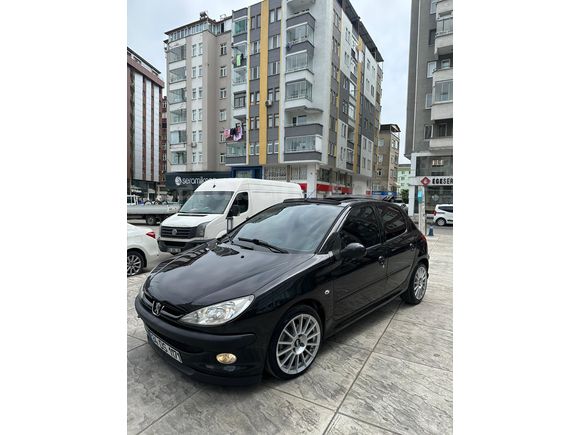 Sahibinden Peugeot 206 1.4 HDi Fever 2007 Model  357.000 km Siyah