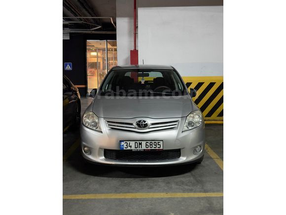 Sahibinden Temiz Değişensiz/Boyasız 2011 Toyota Auris