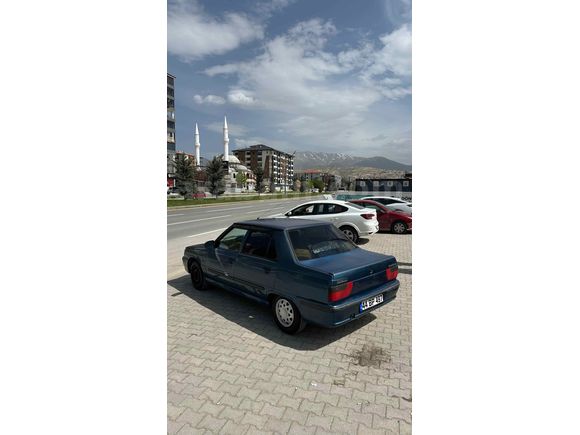  Renault R 9 1.4 Broadway RNi 2000 Model 