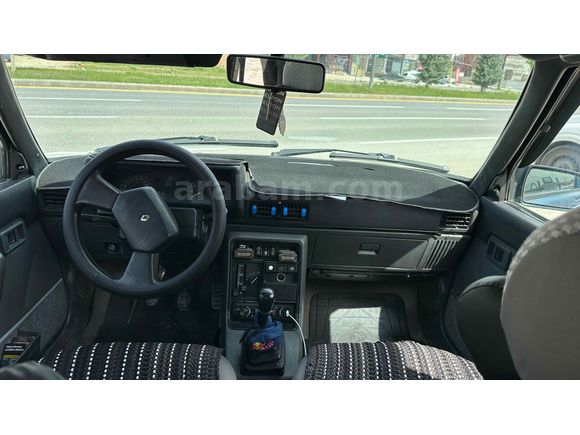  Renault R 9 1.4 Broadway RNi 2000 Model 