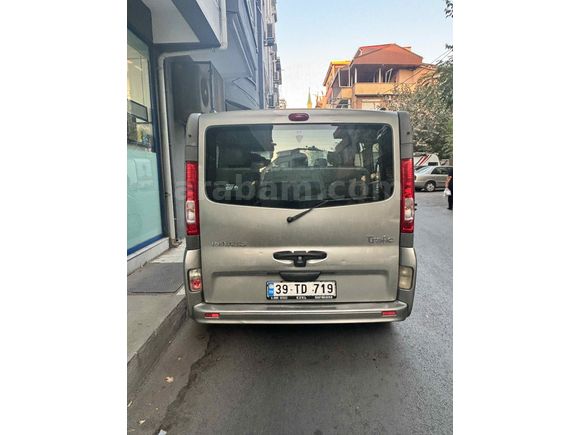 Sahibinden Renault Trafic Passenger 2.0 dCi 