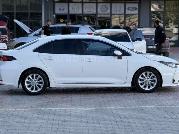 Sahibinden Toyota Corolla 1.5 Dream 2021 Model 