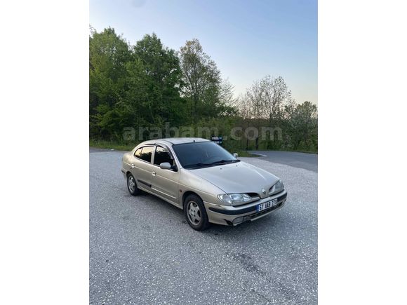 Sahibinden Renault Megane 2.0 RXE 1998 Model 