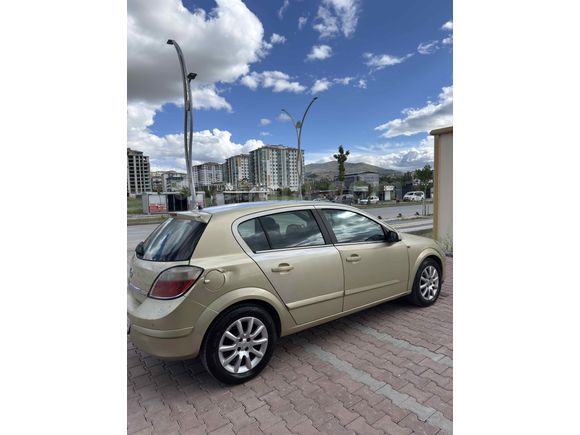 Otomatik Opel Astra 1.6 Elegance 2005 Düşük Km 