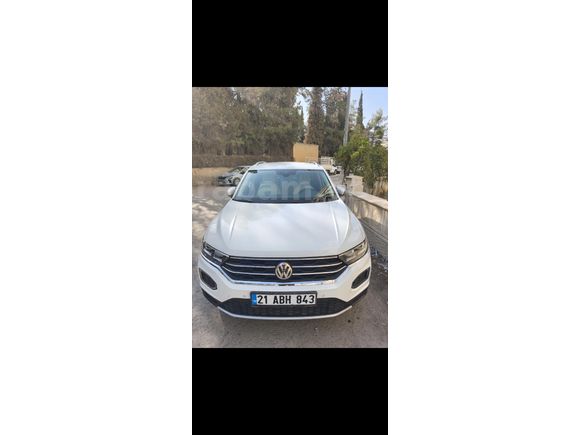 Sahibinden Volkswagen T-Roc 1.5 TSI Highline 2020 model  38.000 km Beyaz