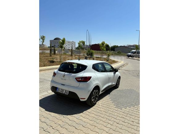 Düşük Km Clio Hatchback