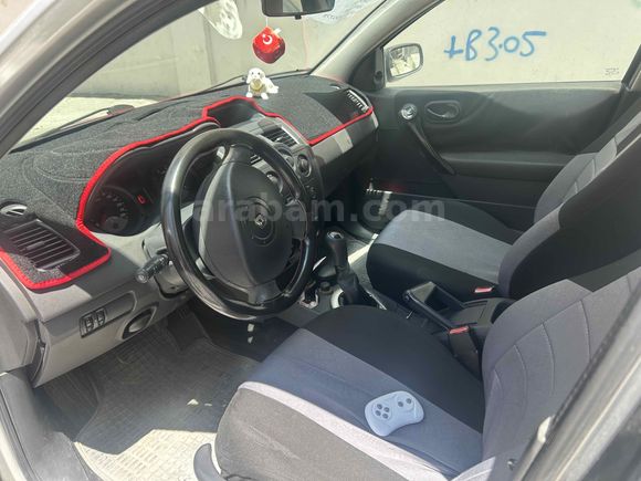 Sahibinden Renault Megane 1.4 Authentique 2006 Model pazarlık olur 