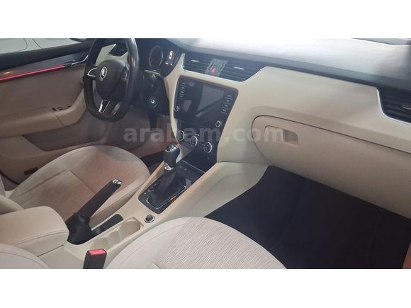 Sahibinden Skoda Octavia 1.6 TDI Style 2017 Model