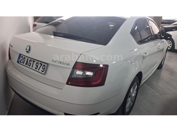 Sahibinden Skoda Octavia 1.6 TDI Style 2017 Model