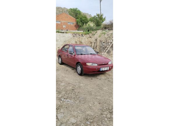 Sahibinden Hyundai Accent 1.3 LS 1997 Model  340.000 km Kırmızı