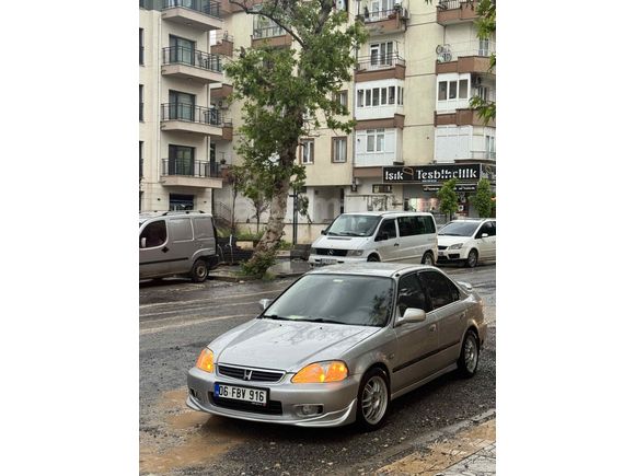 Sahibinden Honda Civic 1.6 i ES 2000 Model 