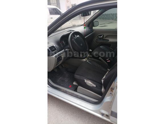 Sahibinden Renault Clio 1.4 Privilege 2004 Model