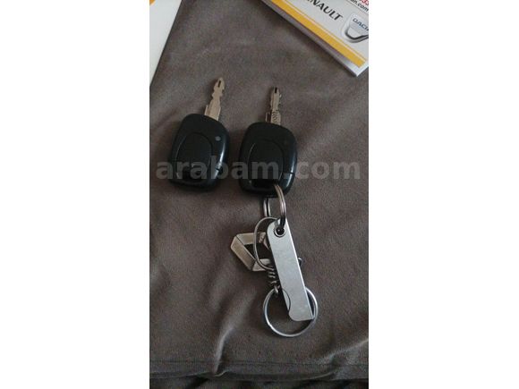 Sahibinden Renault Clio 1.4 Privilege 2004 Model