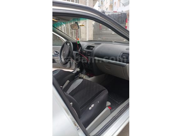 Sahibinden Renault Clio 1.4 Privilege 2004 Model