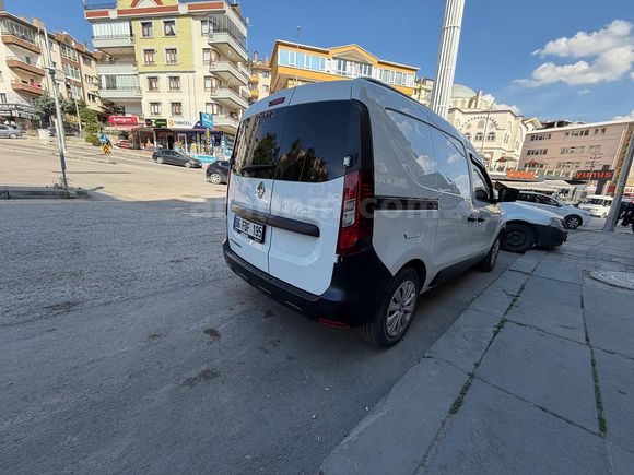 Sahibinden Renault Express Van 1.5 BlueDCI Joy 2023 Model 