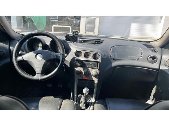 Sahibinden Alfa Romeo 156 1.6 TS 2000 Model 