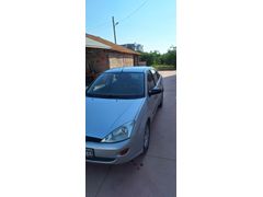 Sahibinden Ford Focus 1.6 Ambiente 2000 Model  360.000 km Gri