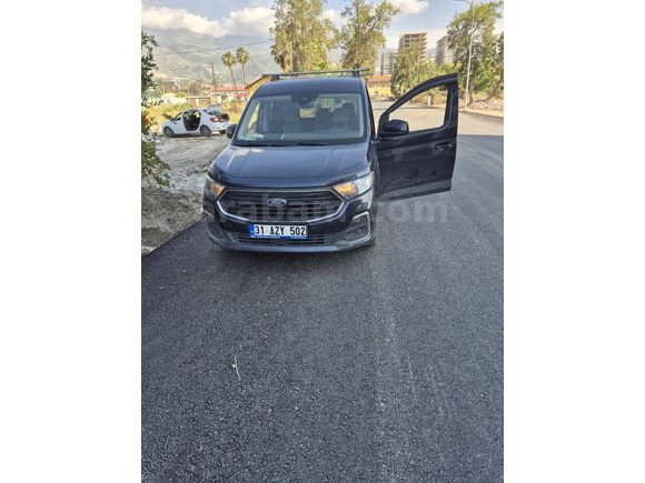 Sahibinden Ford Tourneo Connect 1.5 EcoBlue Titanium 2022 Model  130.000 km Lacivert