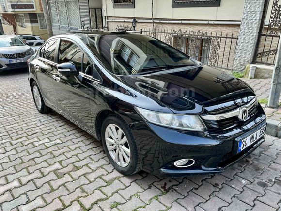 Sahibinden Temiz Bakımlı Honda Cıvıc
FB7