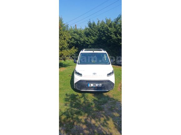 Sahibinden Toyota Proace City 1.5 D Flame X-Pack 2024 Model  57.000 km Beyaz