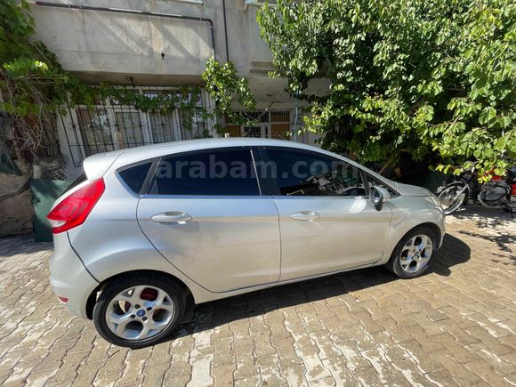 Sahibinden Ford Fiesta 1.4 TDCi Titanium 2011 Model 