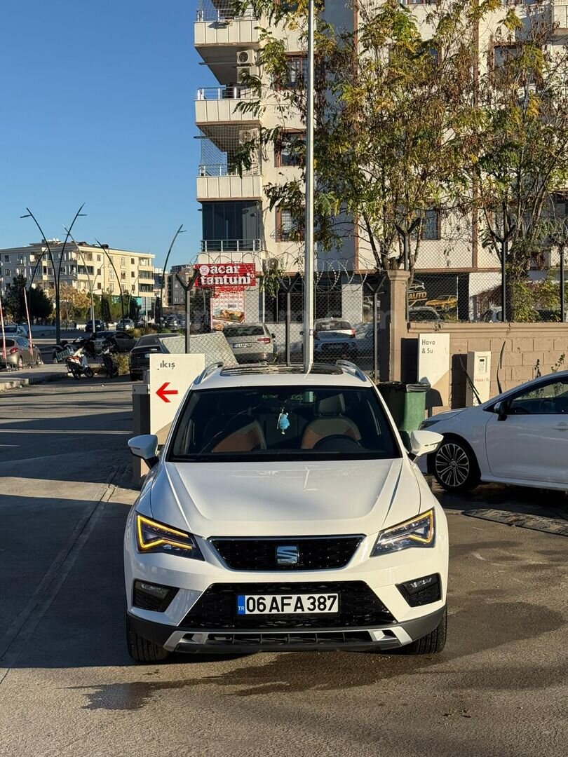 2020 Model Sahibinden Seat Ateca 1.6 TDI Ecomotive Xcellence - SUNROOFLU - AİLE ARABASI 1