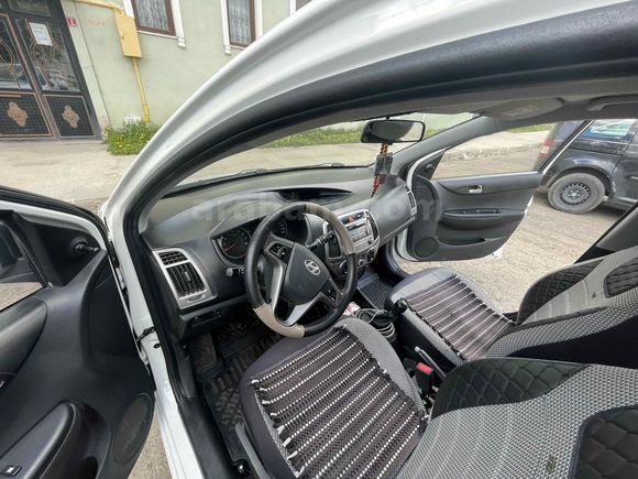 Sahibinden Hyundai i20 1.2 MPI Jump 2014 Model 