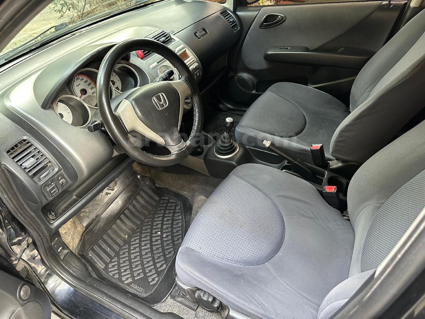 Sahibinden Honda Jazz 1.4 LS 2006 Model İstanbul 233.000 km Siyah 7