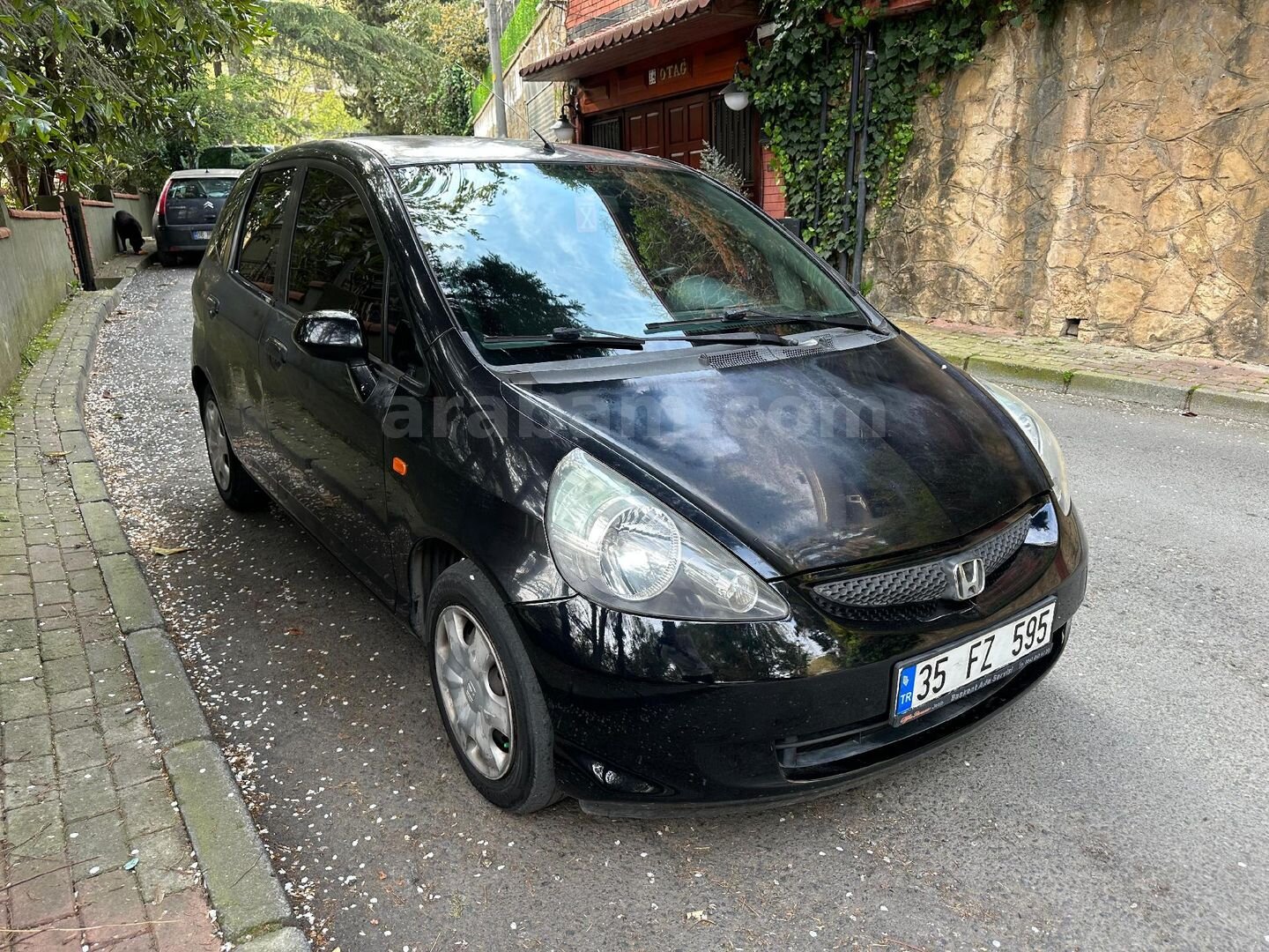 Sahibinden Honda Jazz 1.4 LS 2006 Model İstanbul 233.000 km Siyah 3