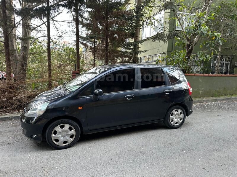 Sahibinden Honda Jazz 1.4 LS 2006 Model İstanbul 233.000 km Siyah