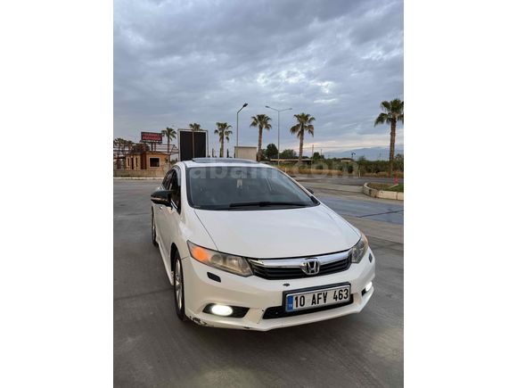 Sahibinden Honda Civic 1.6 Elegance 2012 Model  279.000 km Beyaz