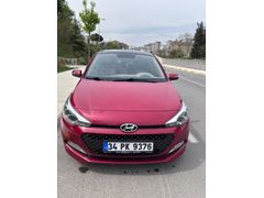 Sahibinden Cam tavanli Hyundai i20 1.4 CRDi Style 2017 Model