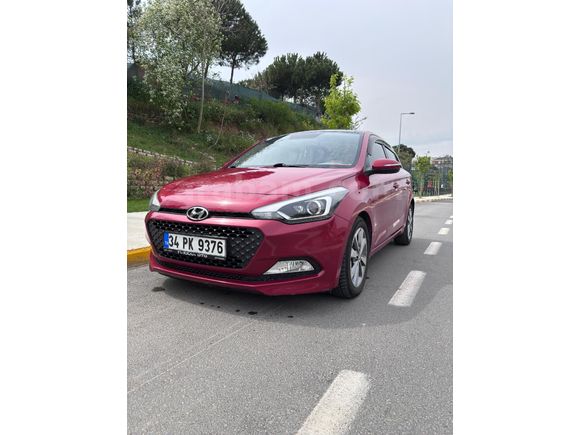 Sahibinden Cam tavanli Hyundai i20 1.4 CRDi Style 2017 Model