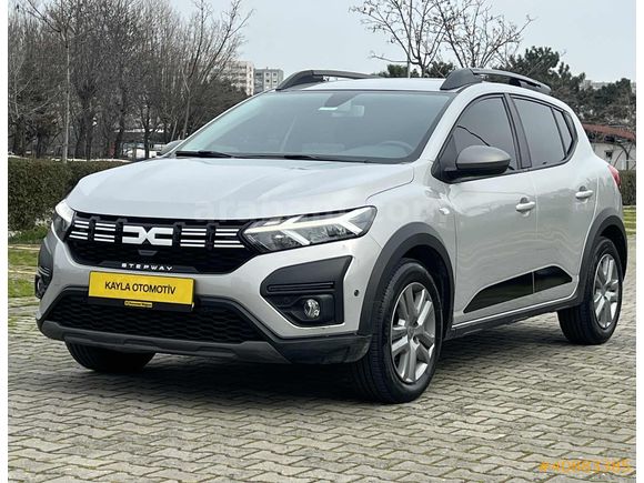 EKSTRALI,SUNROOFLU,DÜŞÜK KM 2023 DACİA SANDERO EXPRESSİON