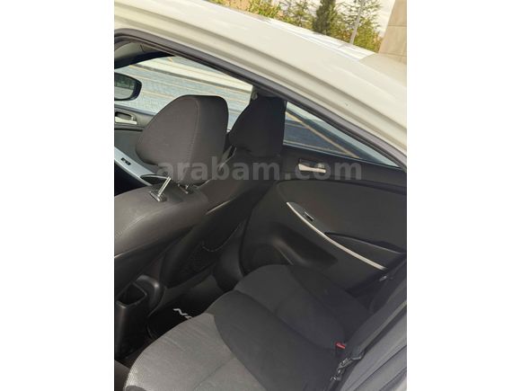 Galeriden Hyundai Accent Blue 1.6 CRDI Mode Plus 2014 Model Konya