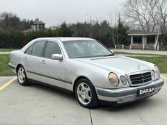 MERCEDES E230 ELEGANCE OTOMATİK VİTES ELEKTRİKLİ KOLTUK - TR EN UYGUNU