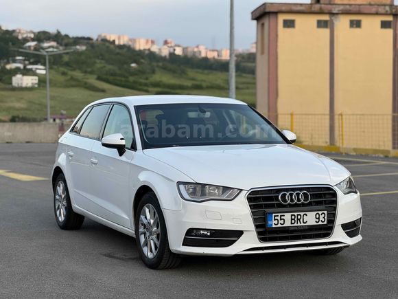 Sahibinden ÖZEL PLAKALI
 Audi A3 Sportback 1.6 TDI Attraction 2015 Model 