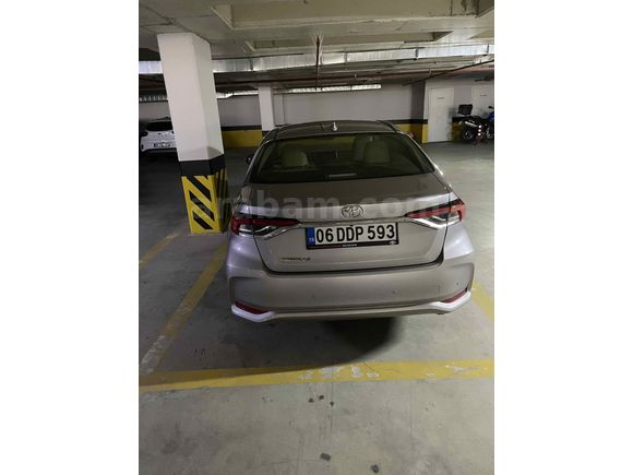 Sahibinden Toyota Corolla 1.5 Dream 2021 Model  temiz araç 