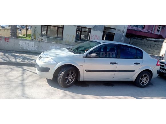 Sahibinden Renault Megane 1.6 Authentique 2004 Model