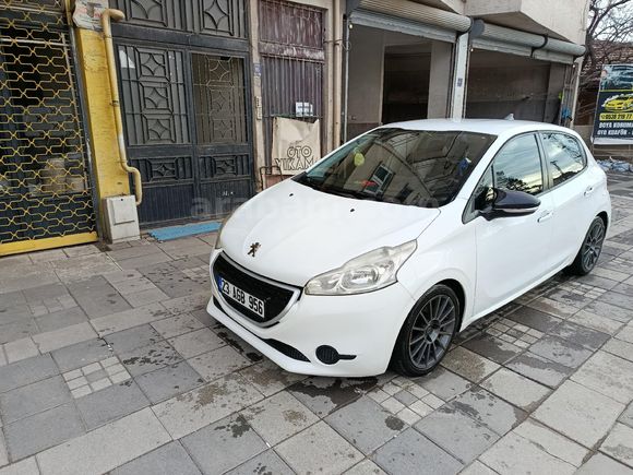 Sahibinden Peugeot 208 1.0 VTi Access 2014 Model Elazığ 147.000 km Beyaz