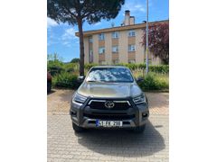 Sahibinden Toyota Hilux 2.4 D-4D 4x4 Invincible 2023 Model 