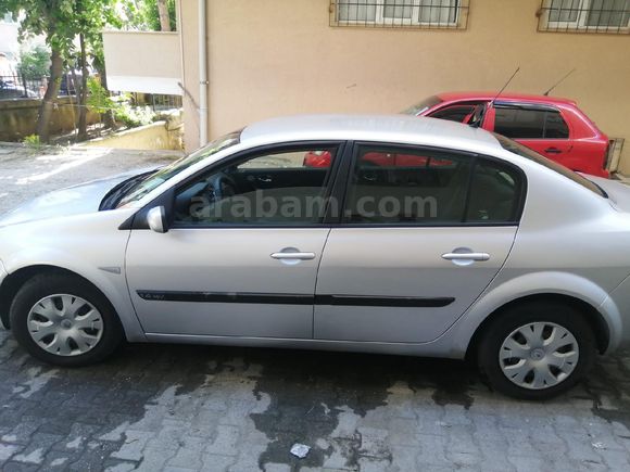 Sahibinden Renault Megane 1.4 Authentique 2006 Model  206.500 km Gri