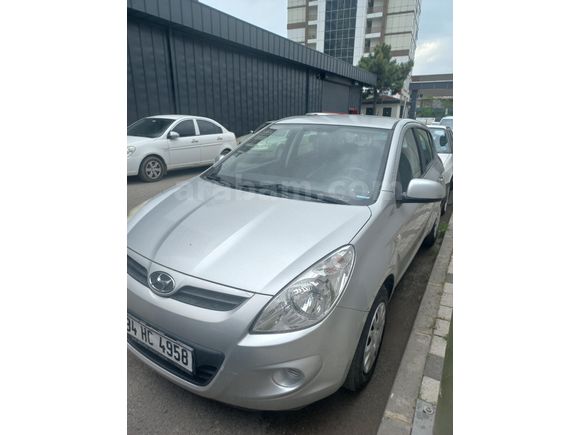 Sahibinden Hyundai i20 1.4 CVVT Team 2010 Model